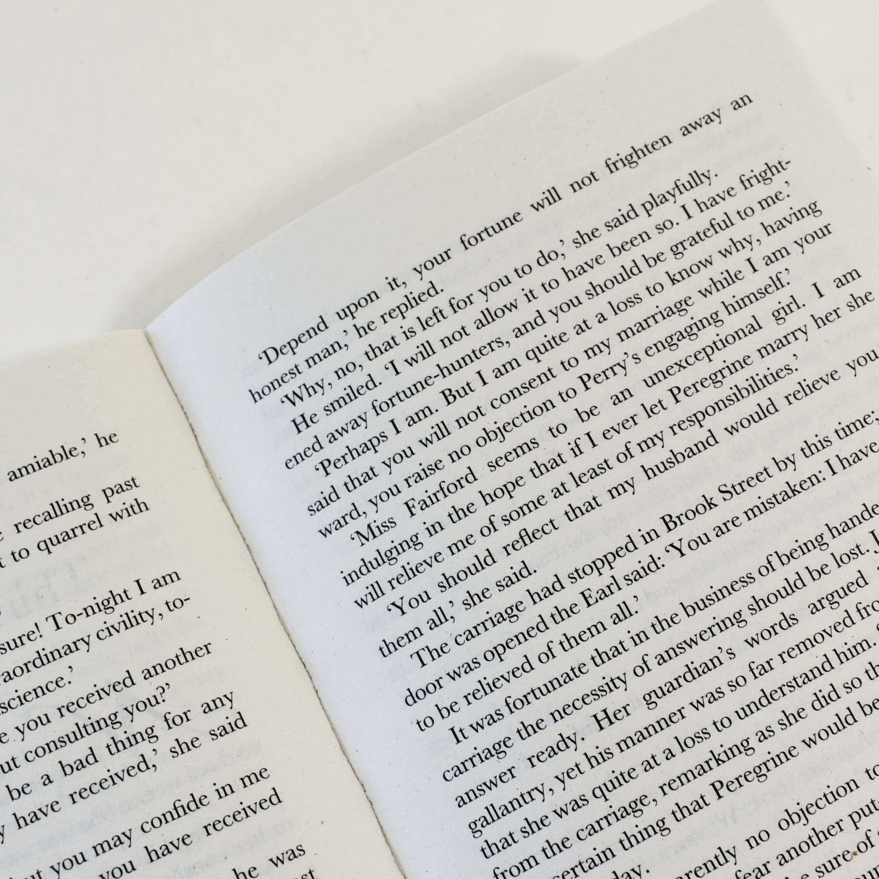 Georgette Heyer 10 Books Collection Set (Moth, Frederica, Regency, Arabella, Devil, Shades, Lady, Sophy, Cotillion, Venetia) - Fiction - Paperback